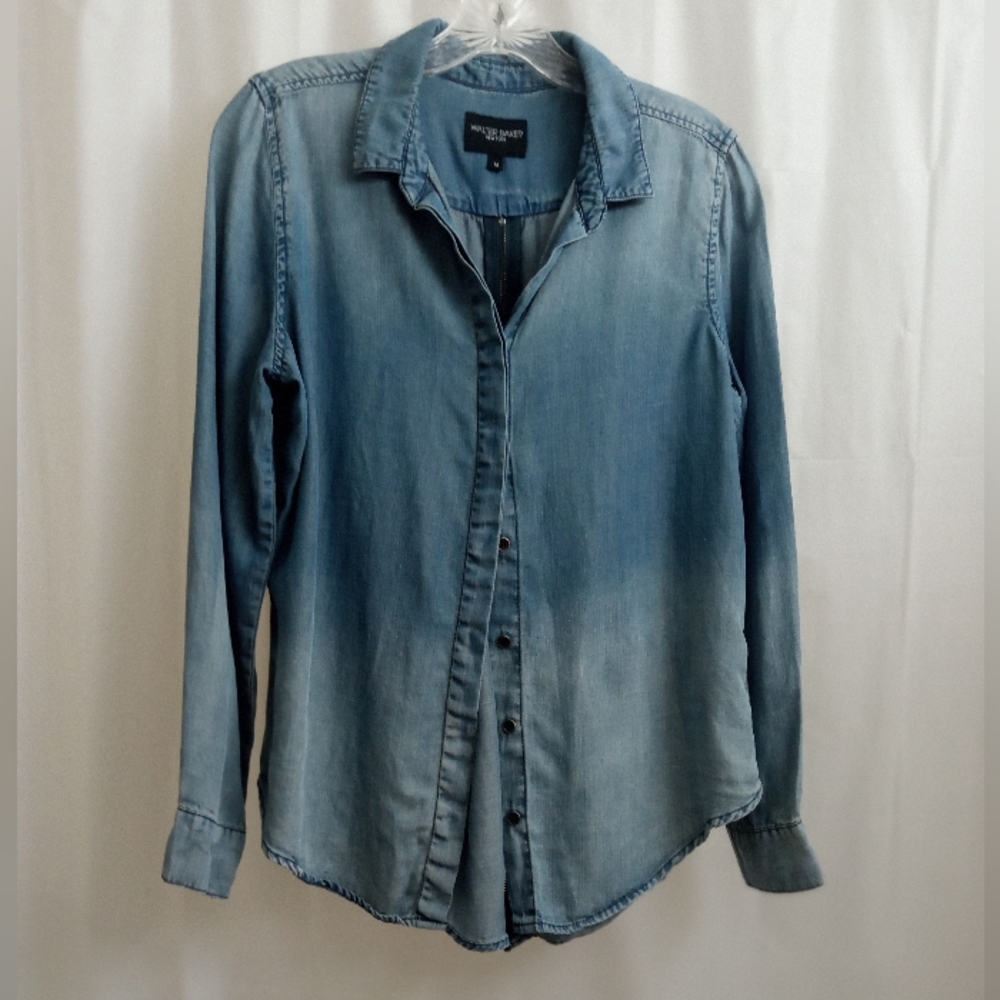 Walter Baker Ombré Blue Denim Back Zip  Up Long Sleeves Gunmetal Button Blouse - Picture 3 of 16